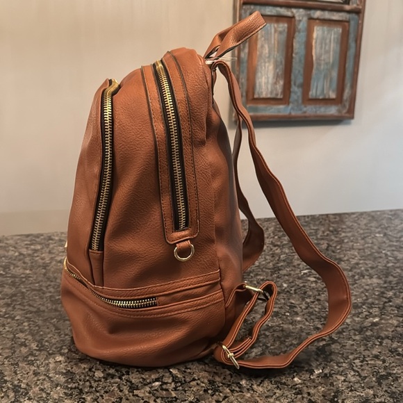 Steve Madden brown pebbled soft vegan leather backpack bag EUC - Picture 5 of 16